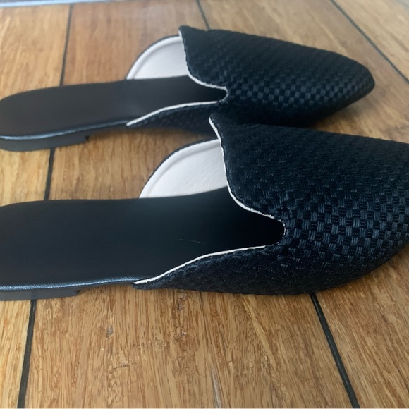 Women’s black flats - Picture 2 of 4